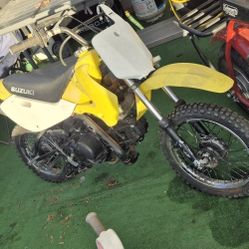 Suzuki Dirt Bike