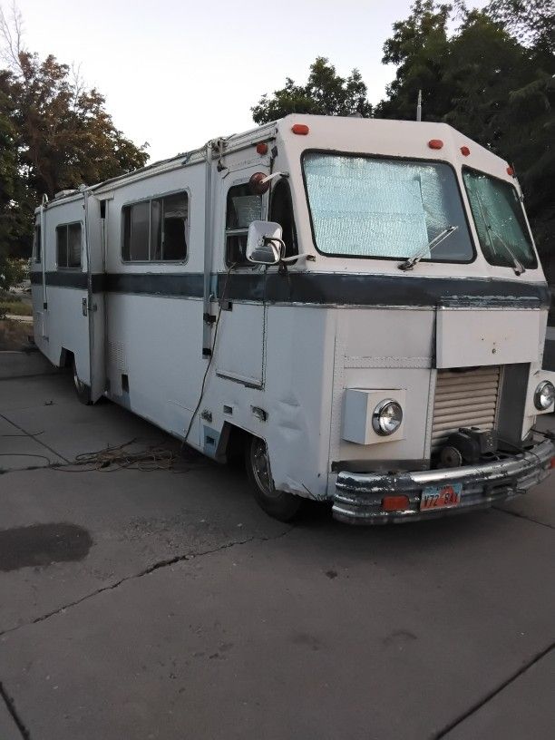1976 Chevy Tk Motor Home