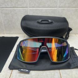 Oakley Sutro, Rainbow, Comes with glasses case, glasses bag, and lens cleaning cloth
