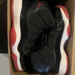 Jordan 11 (Gs) Bred Size 4y