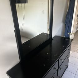 Drawer Dresser And Mirror