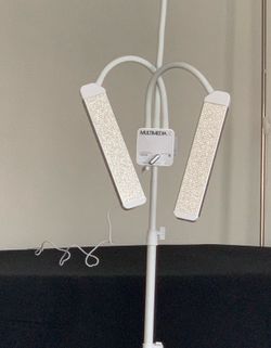 Glamcor multimedia crystal light / make up light