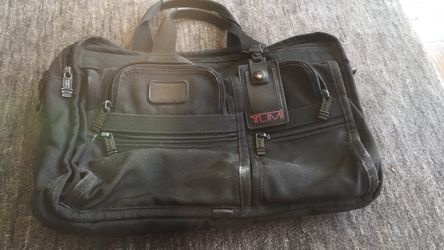 tumi expandable briefcase used