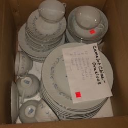 Plates And Cups Bundle 