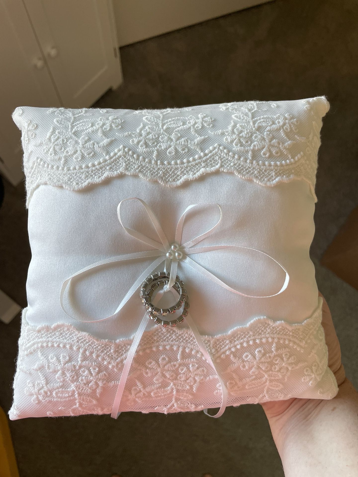 Luxury Kalifano Satin & Lace Ring Bearer Pillow – in Box, Bridal Wedding Accessory