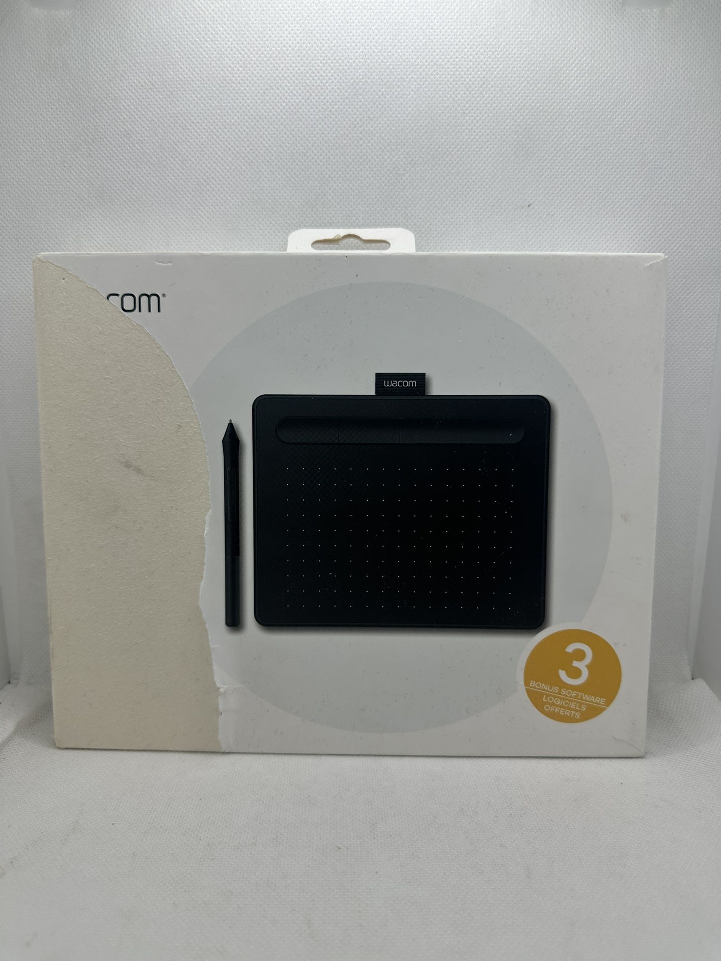 Wacom Intuos Graphics Drawing Tablet, 3 Bonus Software Included, 7.9"x 6.3", Black, Small (CTL4100)
