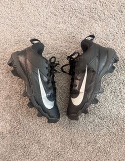 Nike Boys' Alpha Menace 4 Shark BG Football Cleats size 3.5y