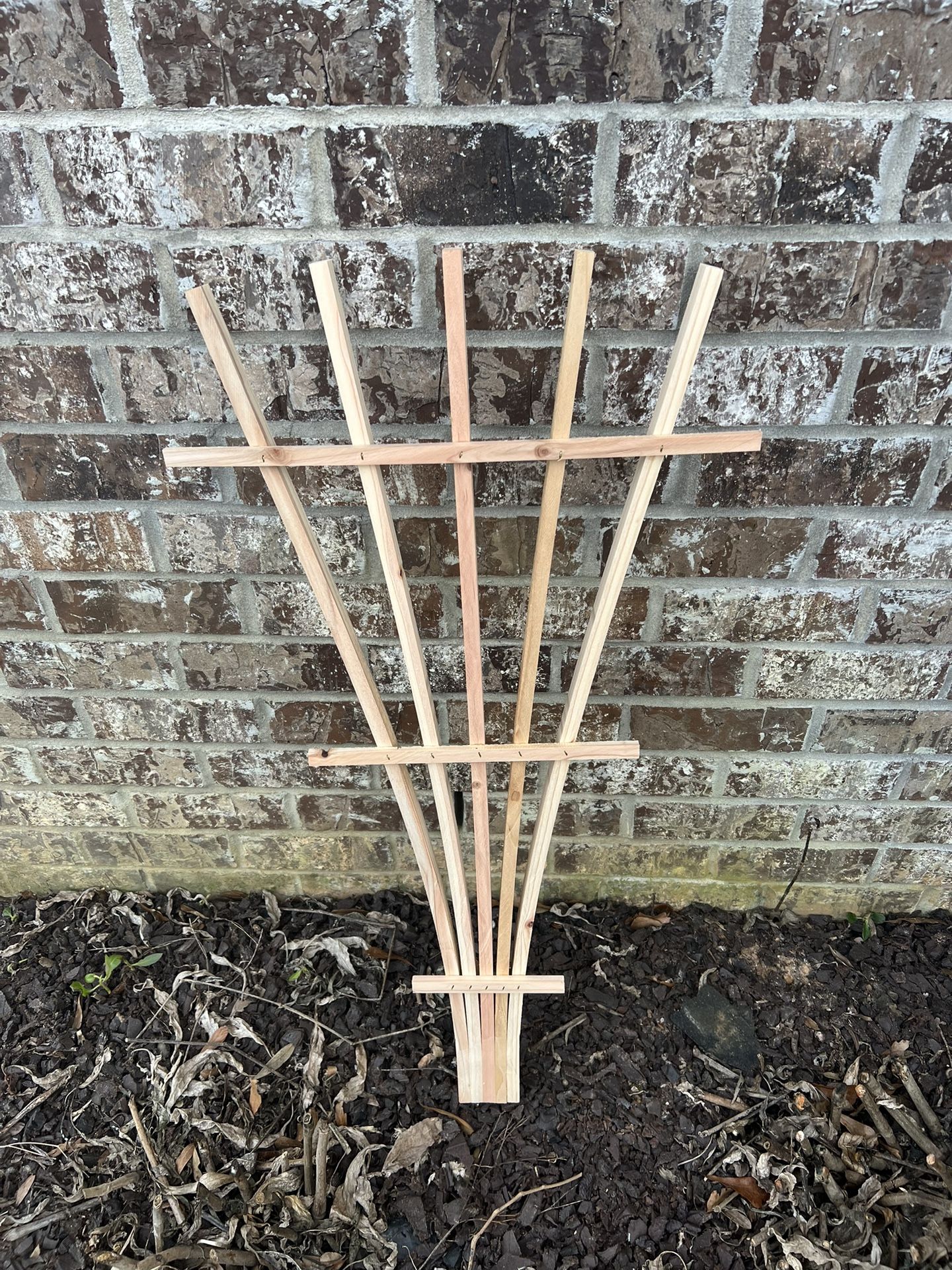 3 Foot cedar Fan Trellis