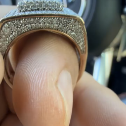 10 k   Gold Novello ring