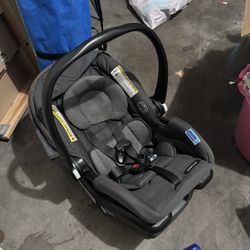 Graco Snugride35