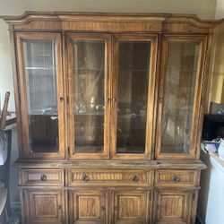 China cabinet 