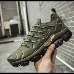 Nike Vapor Max Plus Size 10 Mens 