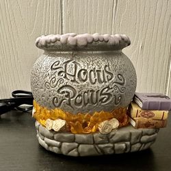 Disney’s Hocus Pocus, 2022 Scentsy Wax Warmer! New! 