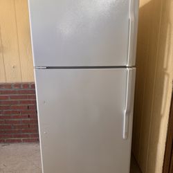 GE Refrigerator