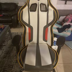Game Chair Like New