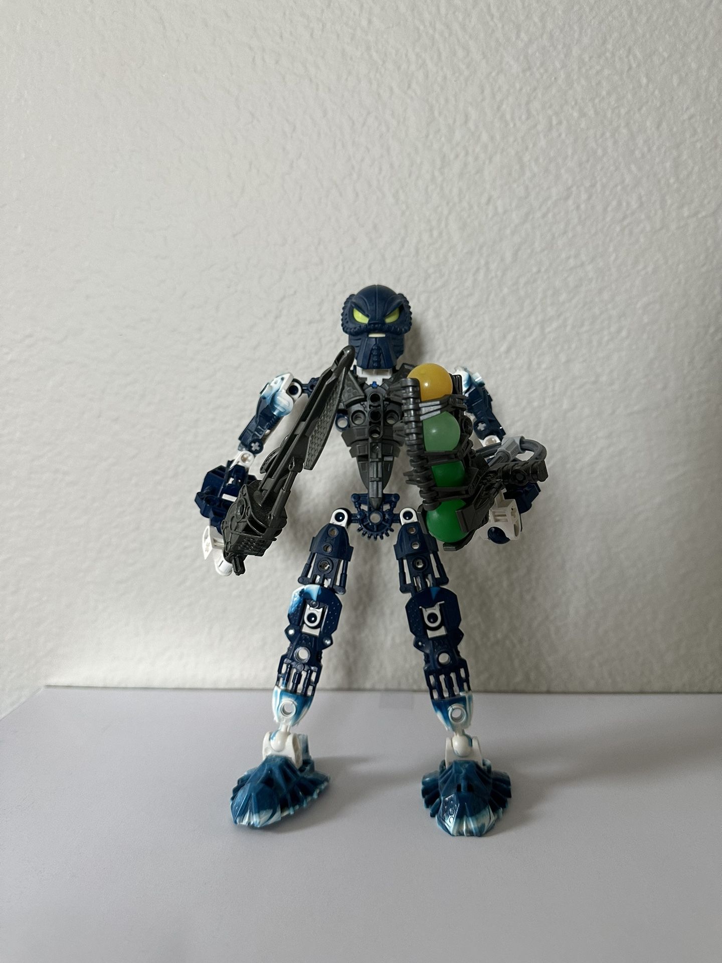 LEGO BIONICLE Inika Toa Hahli