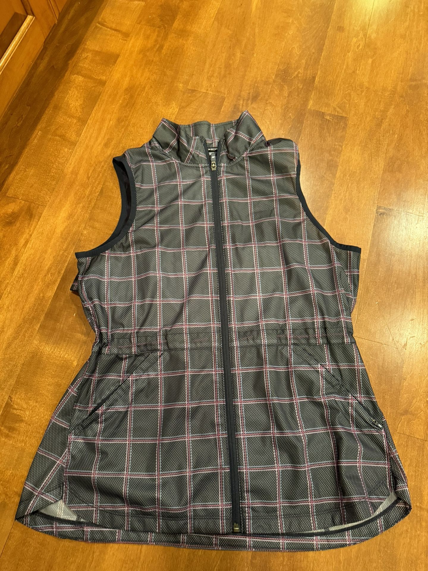 Woman’s Skechers Performance Go Shield Vest Shipping Available