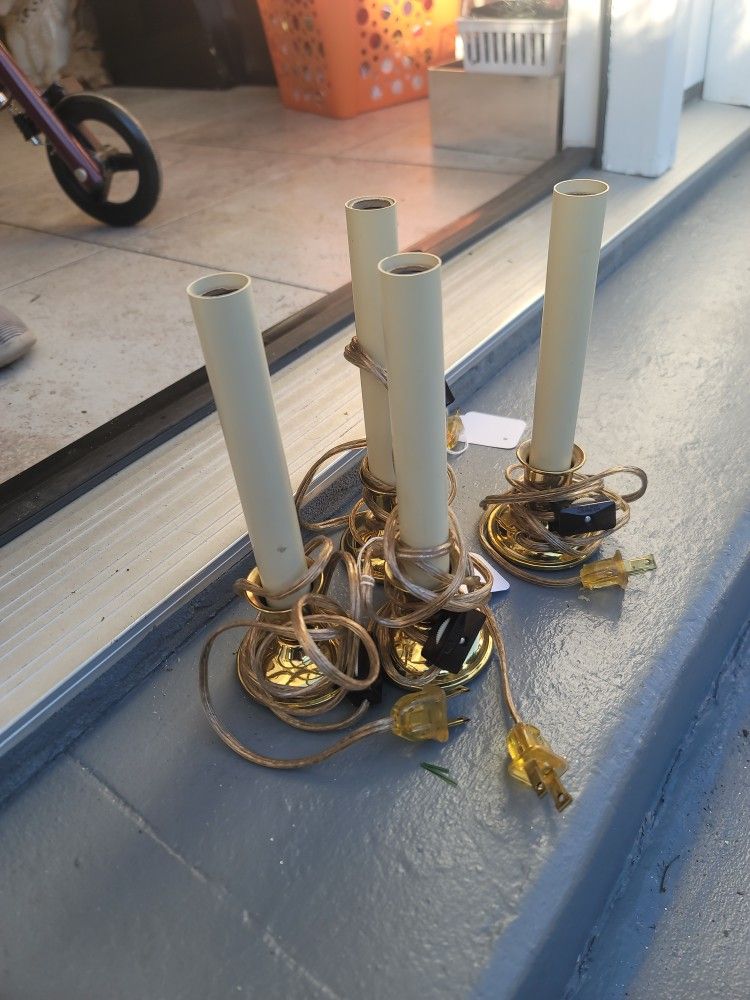 4 Plug in Candlesticks