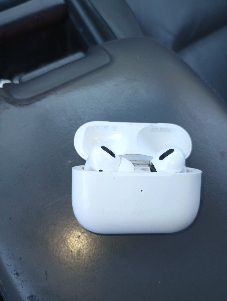 Apple Air Pod Pro's With Charging Case
