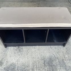 Bench Black Color