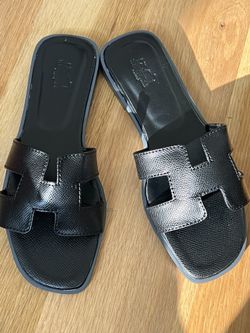 Beautiful Black Slipper 