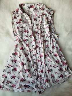 Maternity shirt size L