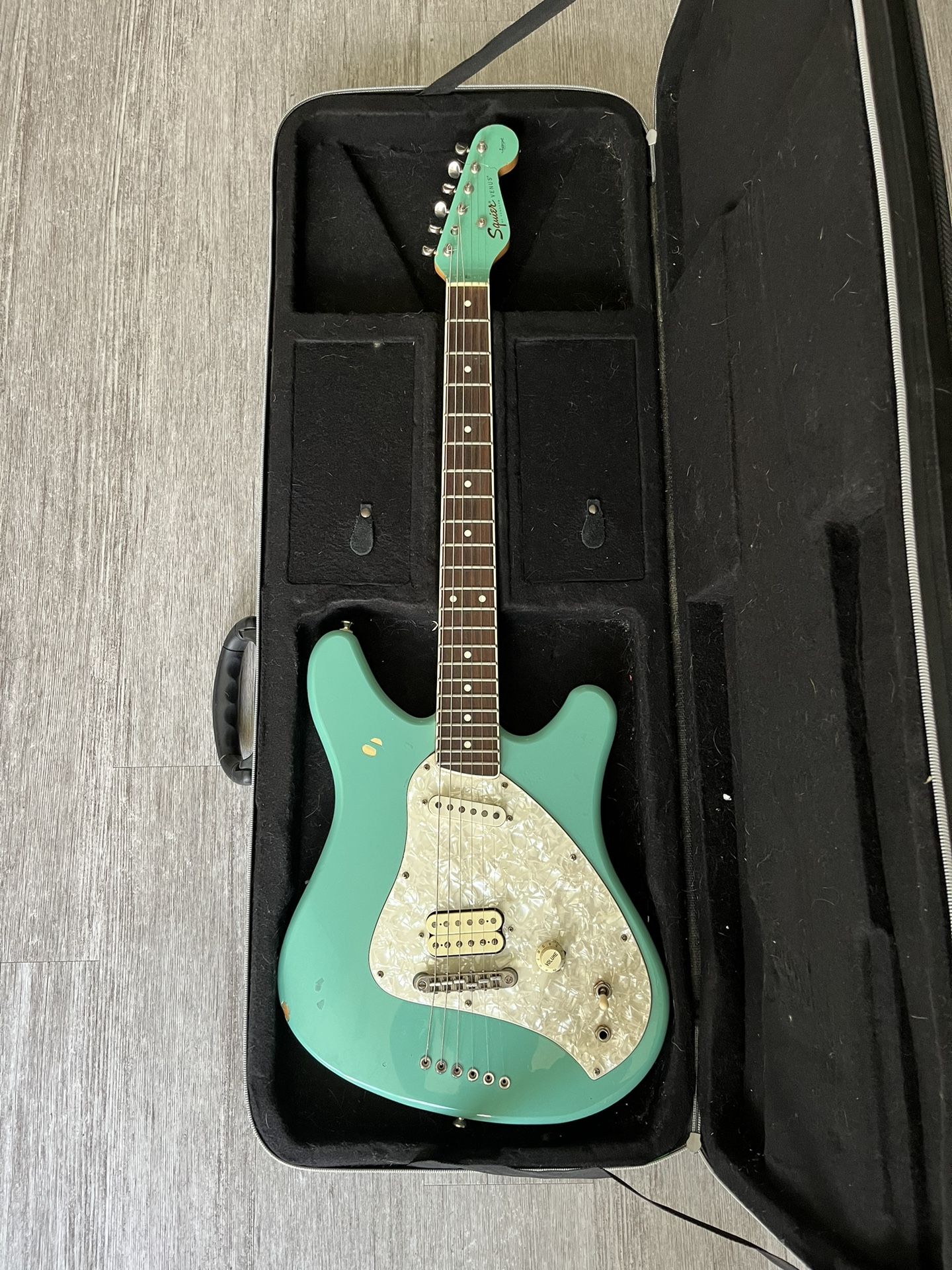1997 Squier Vista Venus W/ Soft/Hard Case