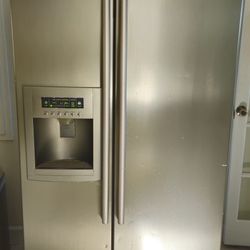 LG Refrigerator 