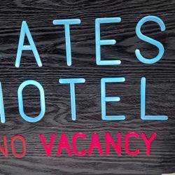 Spencer Gifts Halloween Bates Motel Sign