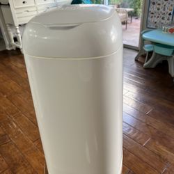 Genie Diaper Pail 