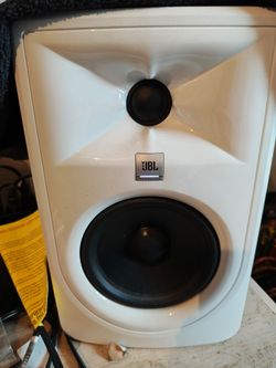 JBL MKII 3 Series (2) Powered Studio Monitors