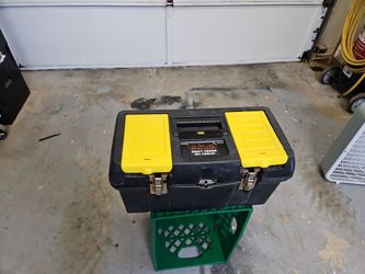 Stanley 2000 tool box with built-in lid & organizers 1
