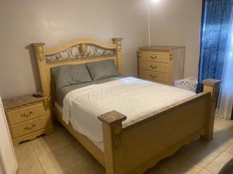 Queen bedroom set