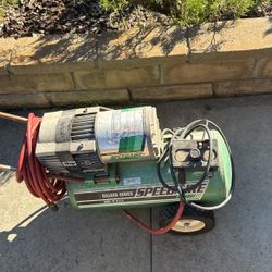 Speedaire Oil less Series Air Compressor 