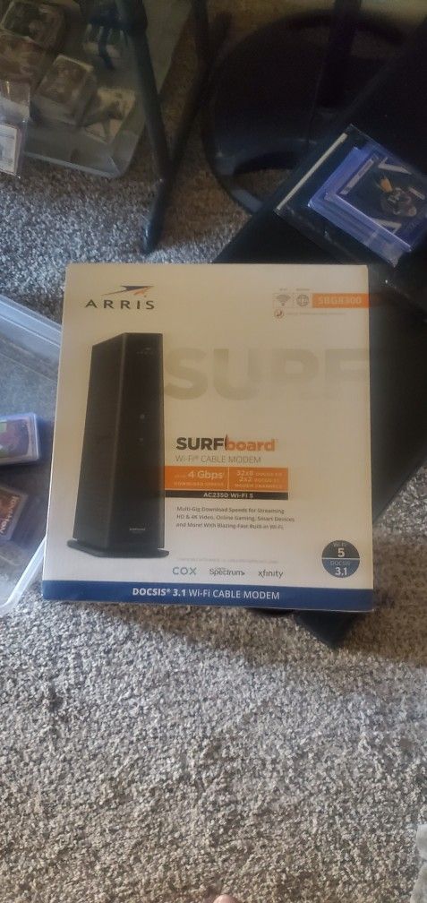 Arris Surfboard