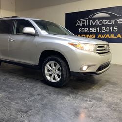 2012 Toyota Highlander SE One Owner