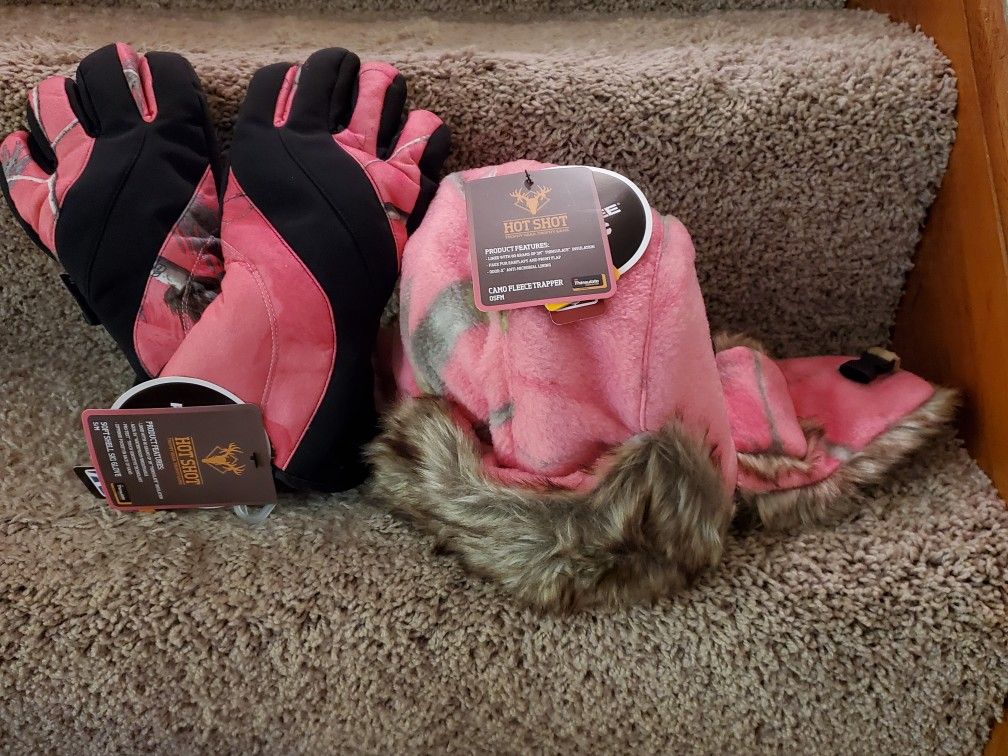 Realtree Pink Camo Ear Flapper Hat & Waterproof Gloves