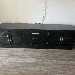 black Tv stand 