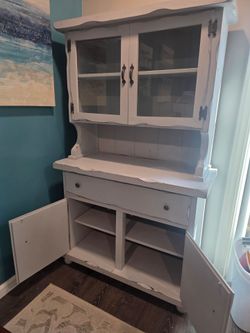 Grey Hutch