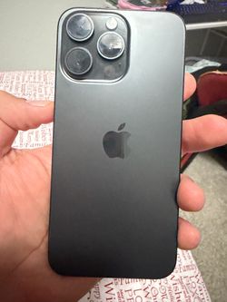 iPhone 15 pro Max 512 GB UNLOCKED