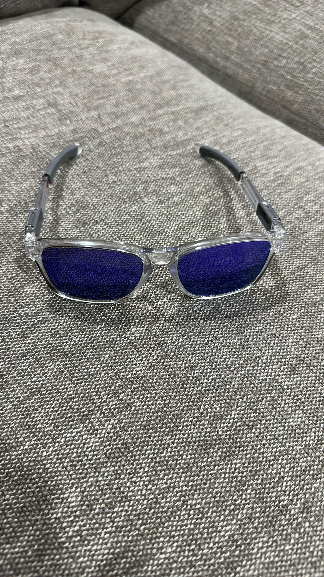Catalyst Glasses
