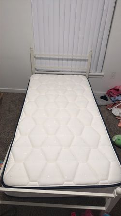Twin Bed Set