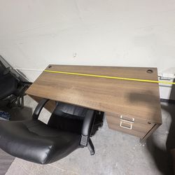 Office Desk  Brand New only $100