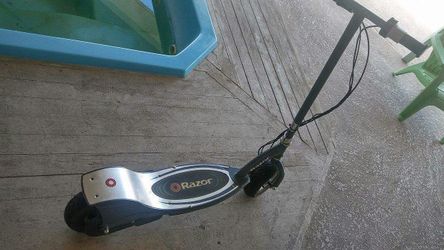 Razore300 scooter
