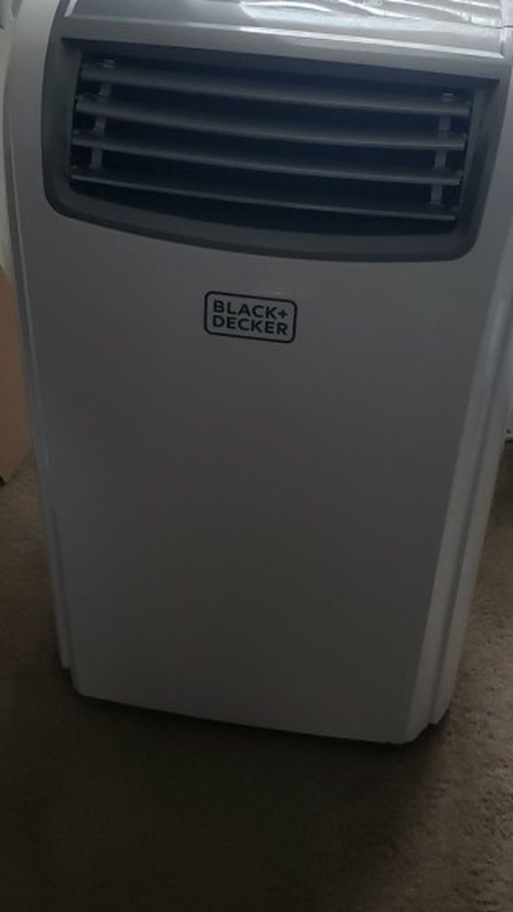 Portable AC unit - Black + Decker 14000 btu