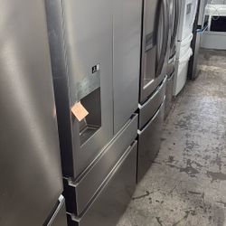 Hisense French Door Refrigerator