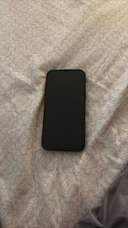 iPhone 16e