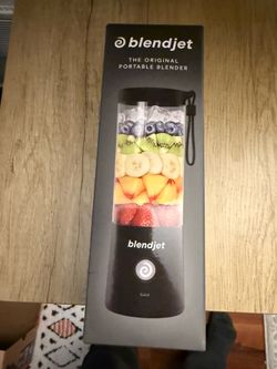 Blendjet portable blender