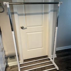 36” Wide adjustable Clothing Rack