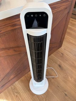 OmniBreeze oscillating fan 4 available